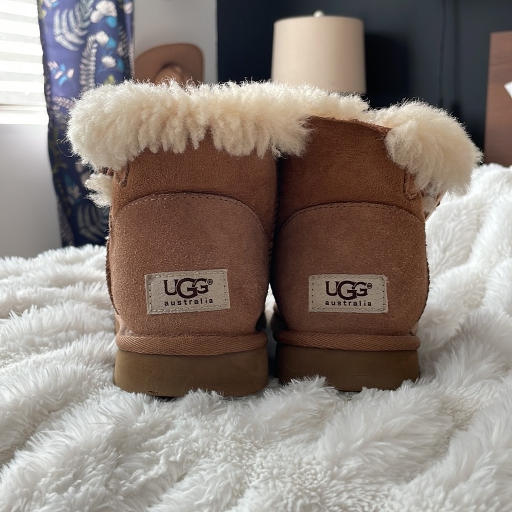 Ugg Mini Bailey Button Chestnut - image 3